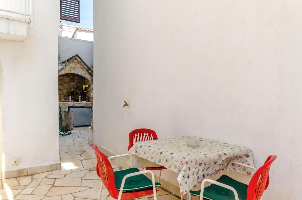 Apartments Kursan Trogir Exteriör bild